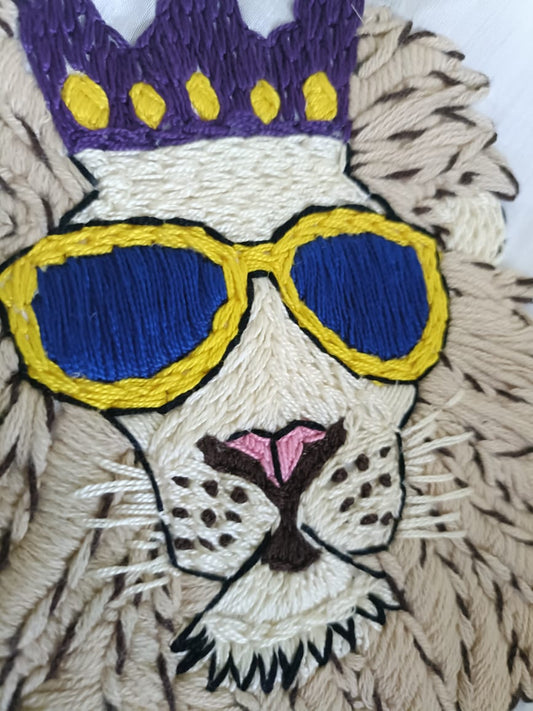 Lion with Crown Embroidery Pattern Pdf - 3 sizes (8 inches, 10 inches, 12 inches)