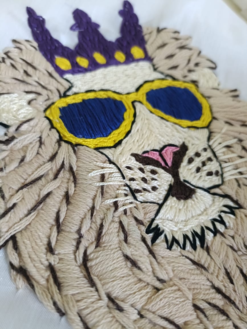 Lion with Crown Embroidery Pattern Pdf - 3 sizes (8 inches, 10 inches, 12 inches)