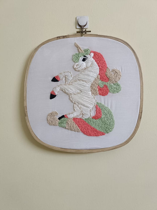 Unicorn embroidery pattern pdf with instuctions - 3 sizes (8inch, 10inch, 12inch)